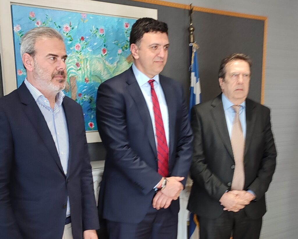 Συνάντηση της ΕΣΕΕ με τον Υπουργό Τουρισμό και τον Γ. Γ. ΕΟΤ